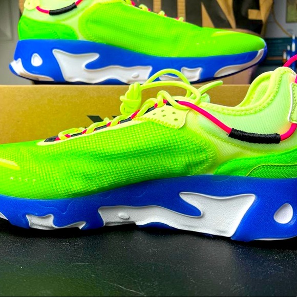 Men's Nike React Live PRM Size 13 Barely Volt/Hyper Royal (CZ9081 700)